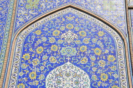 Imam Moschee - florale Muster auf glasierten Fliesen