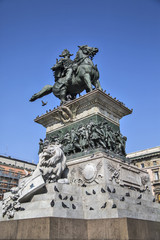 Obraz premium Statue of Vittorio Emanuele II in Milan