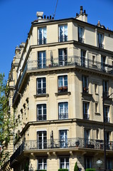 Fototapeta na wymiar Paryski nieruchomości