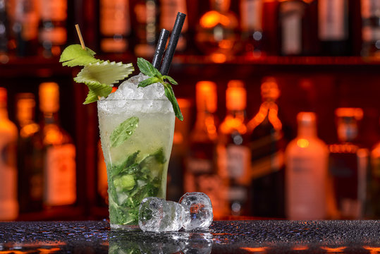 Pear mojitos