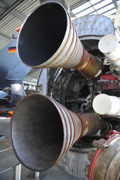 Engines of spacecraft