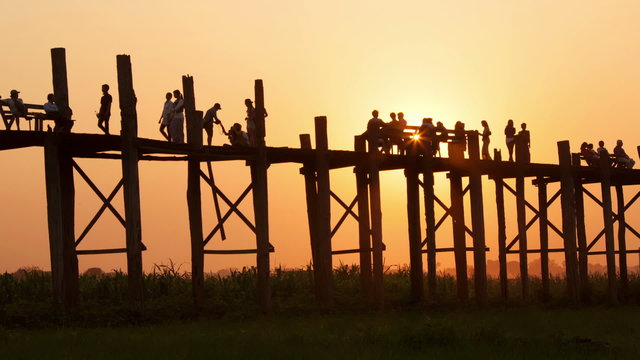 Time Lapse of the sunset at U Bein Bridge in Amarapura, Myanmar.