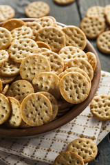Whole Grain Wheat Round Crackers