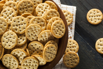 Whole Grain Wheat Round Crackers