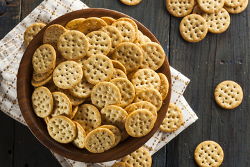 Whole Grain Wheat Round Crackers