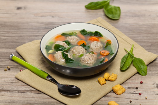 Spinach And Chicken Meatball Soup