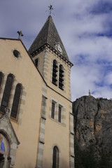 Fototapeta na wymiar dzwonnica i kościół Castellane