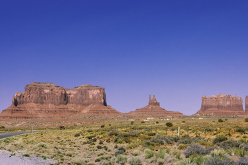 Fototapeta premium Monument Valley tribal park into Canyon of Chelly, Arizona