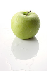 Green apple 