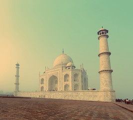 Fototapeta na wymiar Taj Mahal - vintage retro style