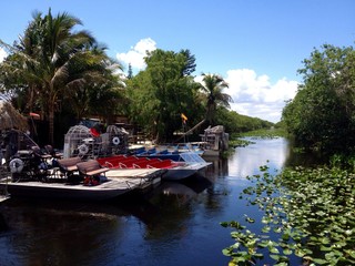 Fototapeta na wymiar airboats everglades, florida