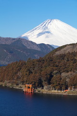 Fototapeta premium Mountain Fuji at Ashi lake hakone in winter season