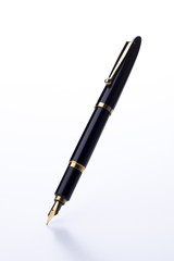 白背景に万年筆