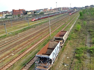 linea ferroviaria