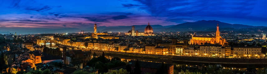 Fototapeta na wymiar Florence, Italy - skyline view at twilight
