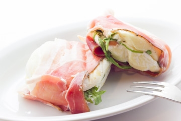 Tomino cheese with bacon