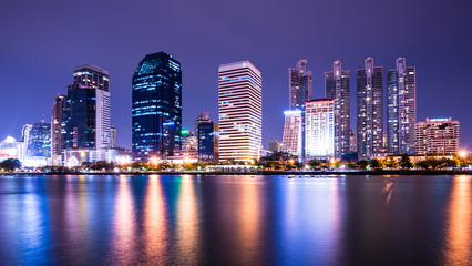 Fototapeta premium Bangkok city downtown at night