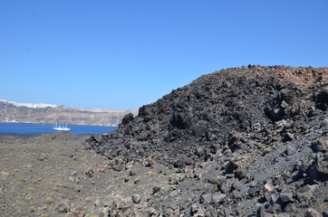 île volcanique près de Santorin, Grèce