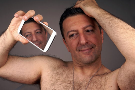 Mobile Phone Self-Timer