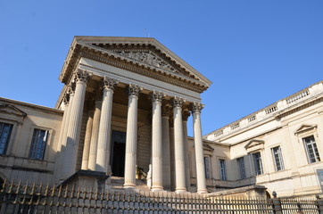 Fototapeta na wymiar Palais de justice de Montpellier