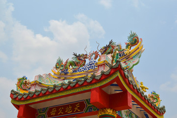 Naklejka premium Chinese style roof of door facade or arched gate of shrine