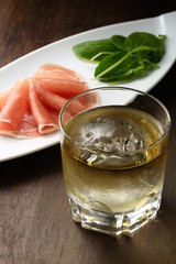 	ブランデーと生ハム