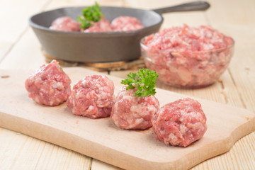 Raw minced