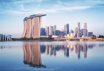 Foto op Plexiglas Singapore De horizon van Singapore bij zonsopgang.