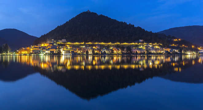 Piediluco si specchia