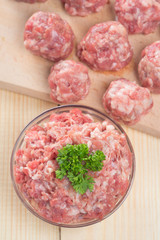 Raw meatballs