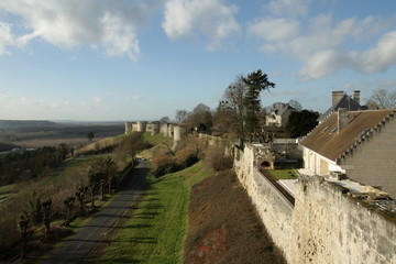 Fototapeta na wymiar Coucy-le-Chateau