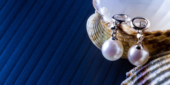 pendenti in oro bianco e perle