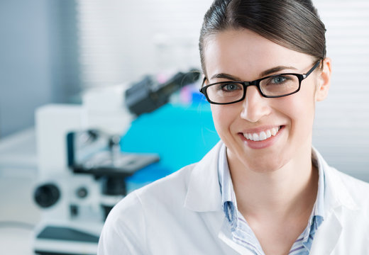 Female researcher in the chemistry lab