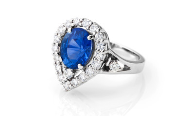 Ring with sapphire and diamonds