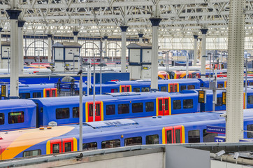 trains at waterloo station, london, uk - obrazy, fototapety, plakaty