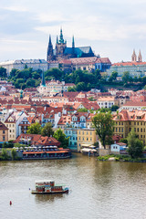 Obraz premium The View on Prague gothic Castle
