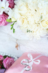Obraz na płótnie Canvas Beautiful wedding composition with flowers close up
