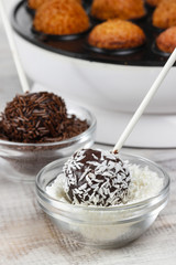 How to make cake pops - tutorial