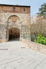 Montalcino- entrata borgo medievale