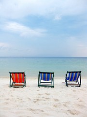Liegestuhls on the white beach in Thailand