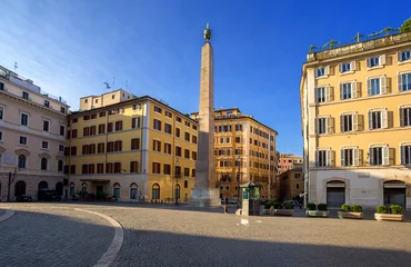 Gardinen piazza de monte citorio. Rome. Italy. © phant