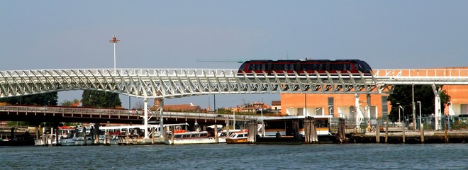 Monorail to transport tourists