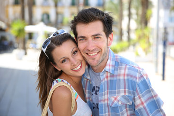 Obraz premium Portrait of cheerful couple in summer time