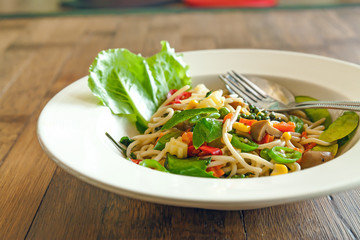 vegetarian spaghetti with chili