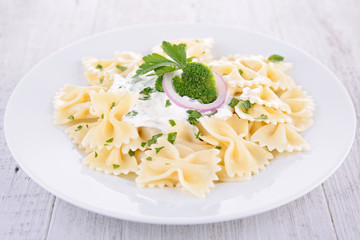 pasta and cream