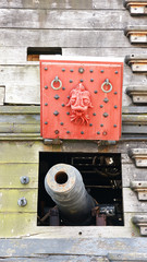 Aspillera con cañón de barco pirata, Génova, Italia