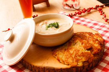 potato pancakes with sause