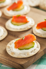 Salmon and Cracker Hor D'oeuvres