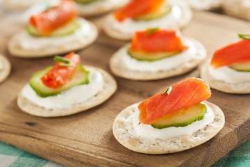 Salmon and Cracker Hor D'oeuvres