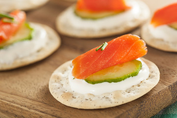 Salmon and Cracker Hor D'oeuvres